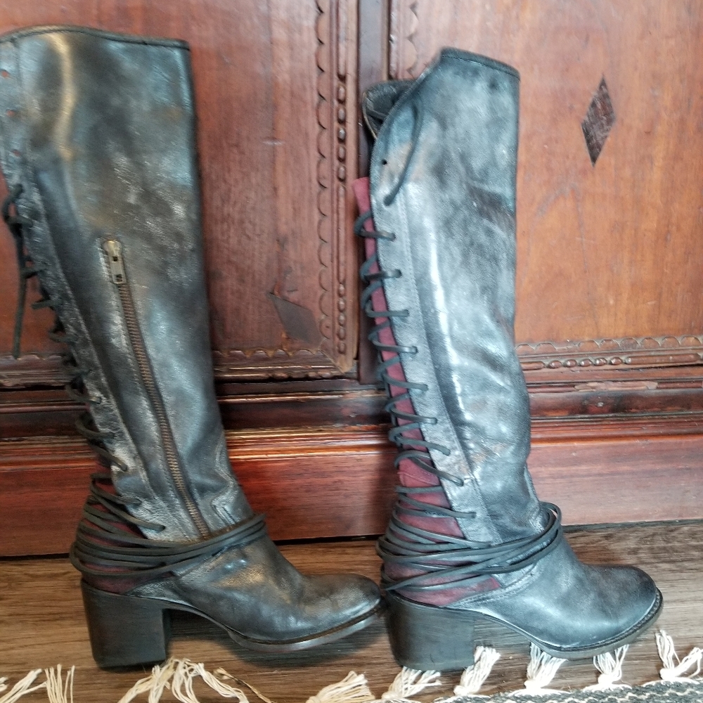 Freebird Coal Boots